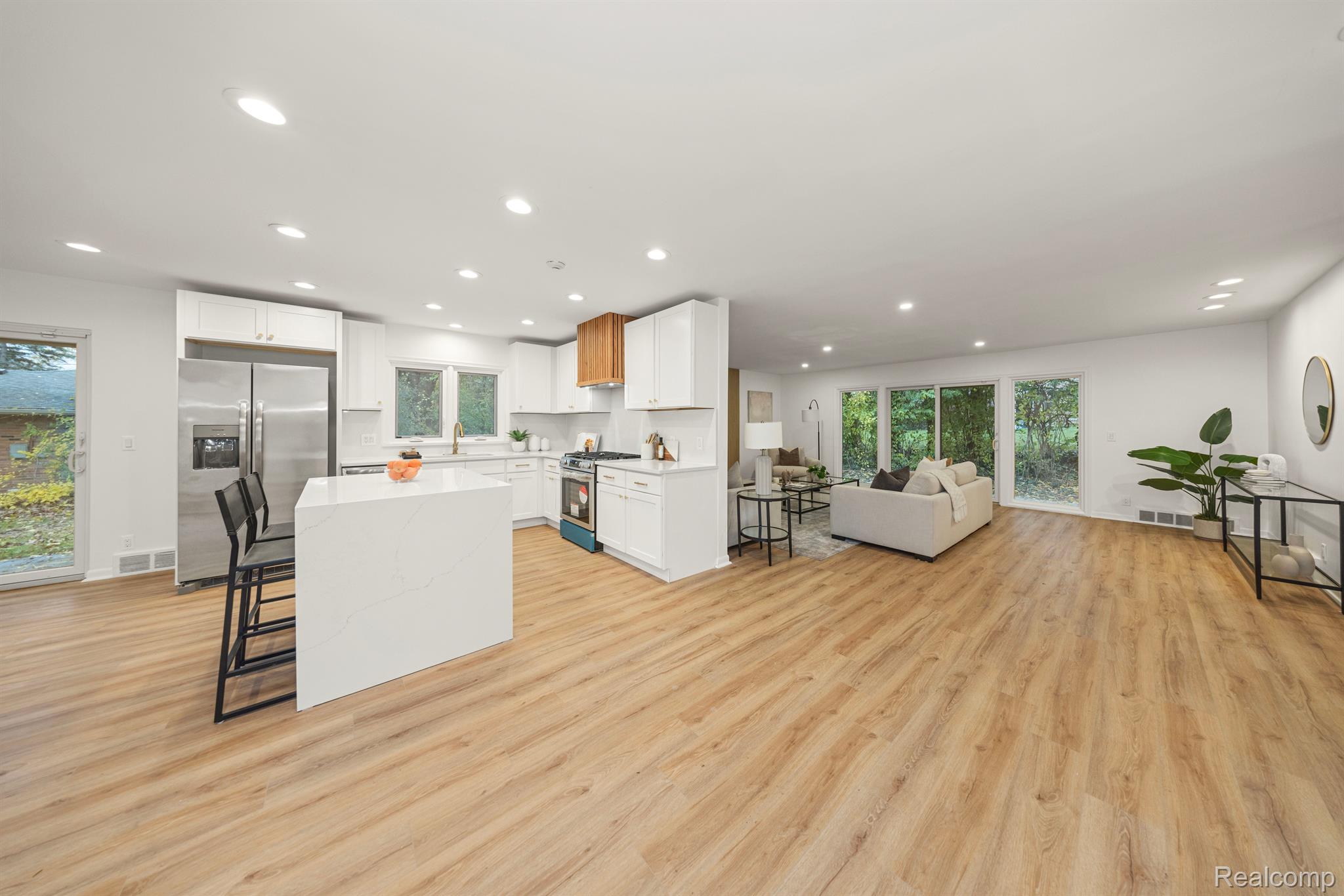 6850 WHITE PINE Drive