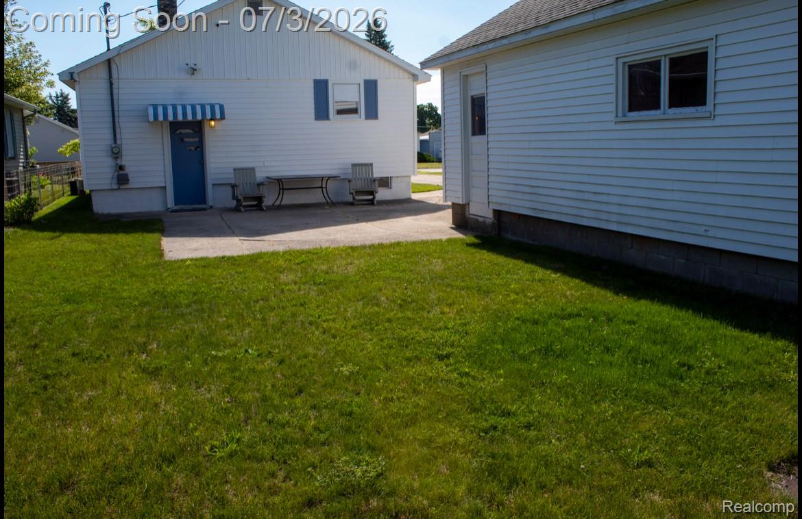 282 N June Street