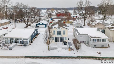 Photo of 9920 & 9900 W Ferndale Drive, Rollin Township, MI 49253 (MLS # 56050198985)