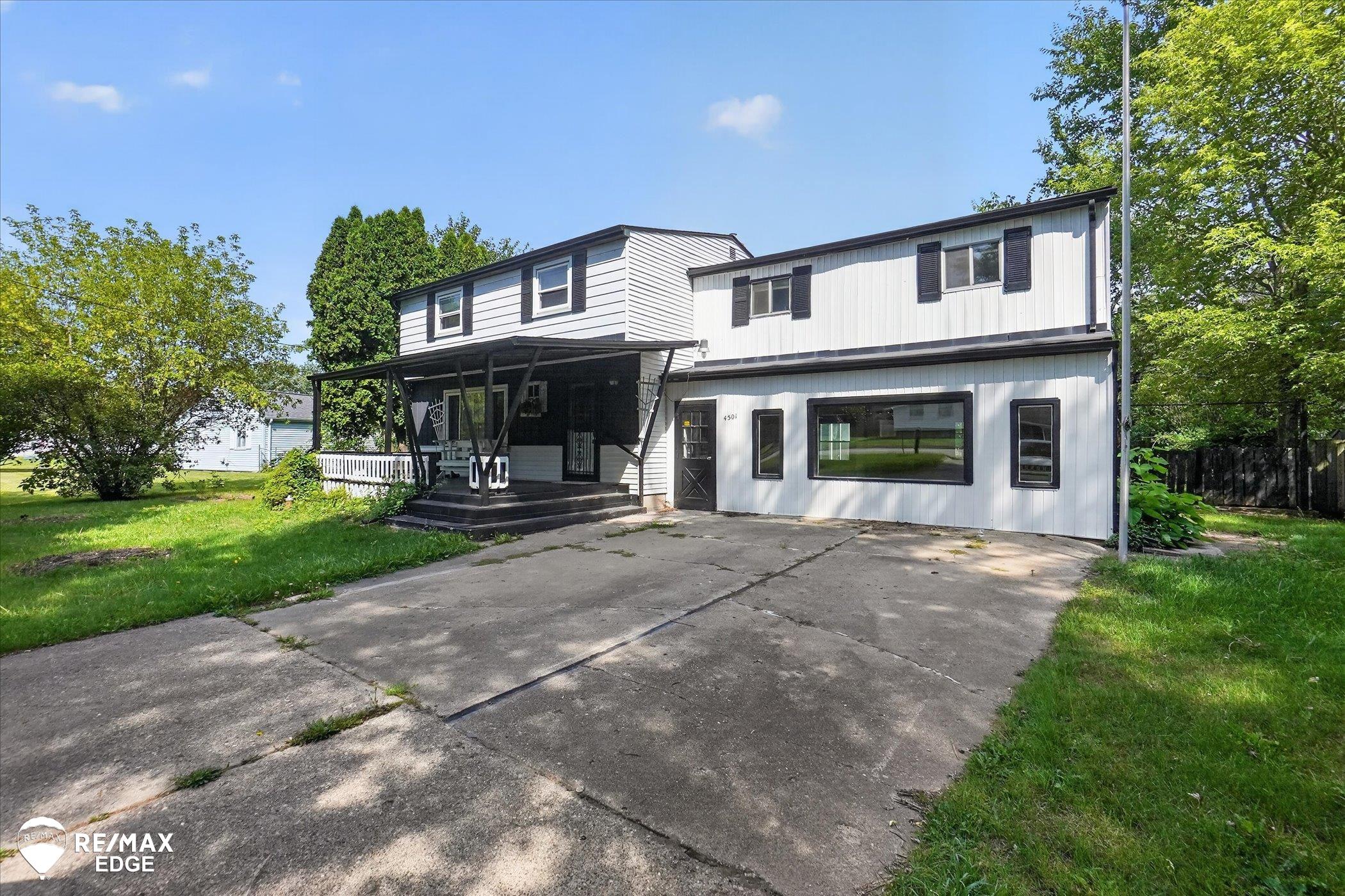4501 Esta Drive