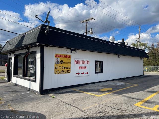 2548 ELIZABETH LAKE Road