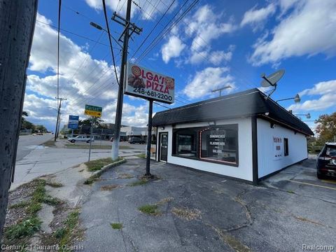 2548 ELIZABETH LAKE Road Waterford Charter Township MI 48328