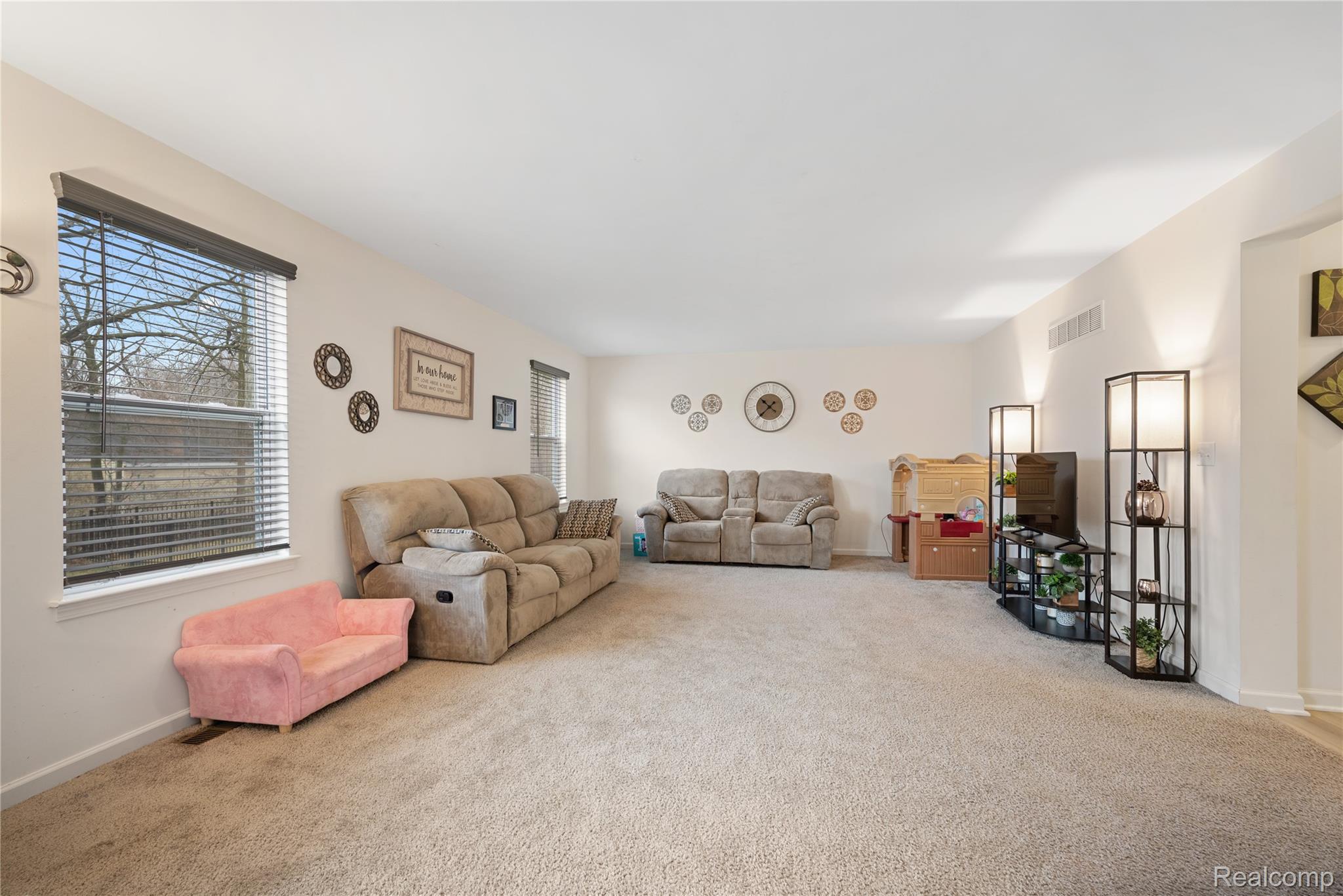 6709 Maplelawn Drive