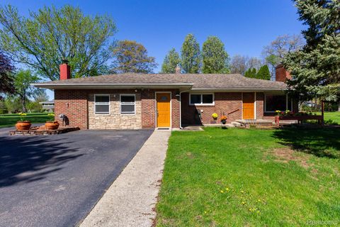 1119 LAMBERT Drive Holly Village MI 48442