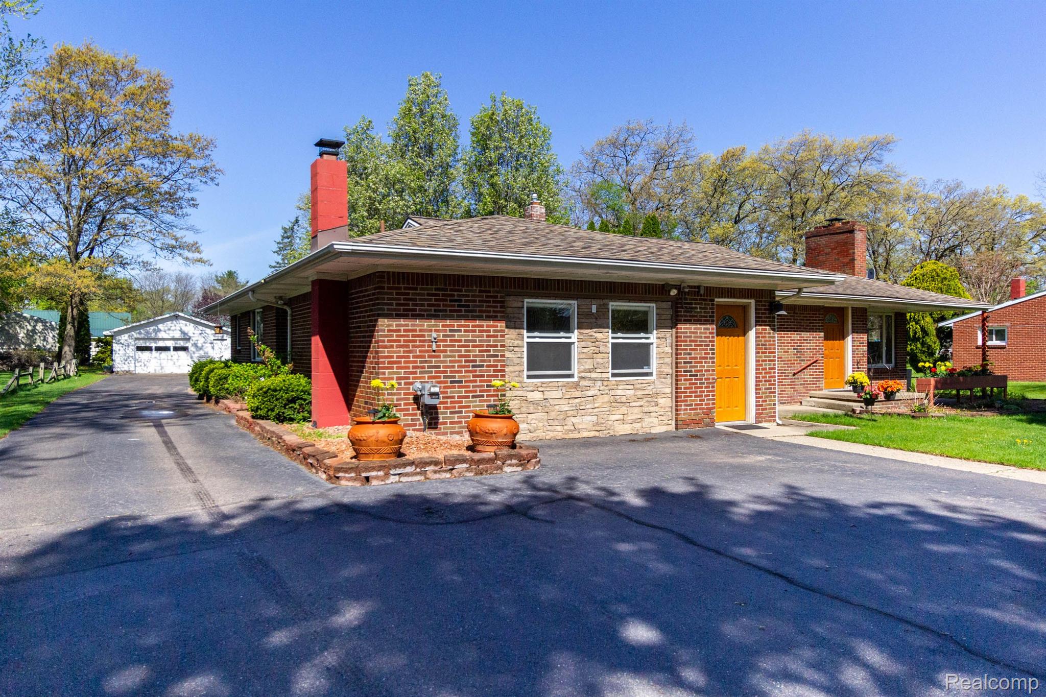1119 LAMBERT Drive