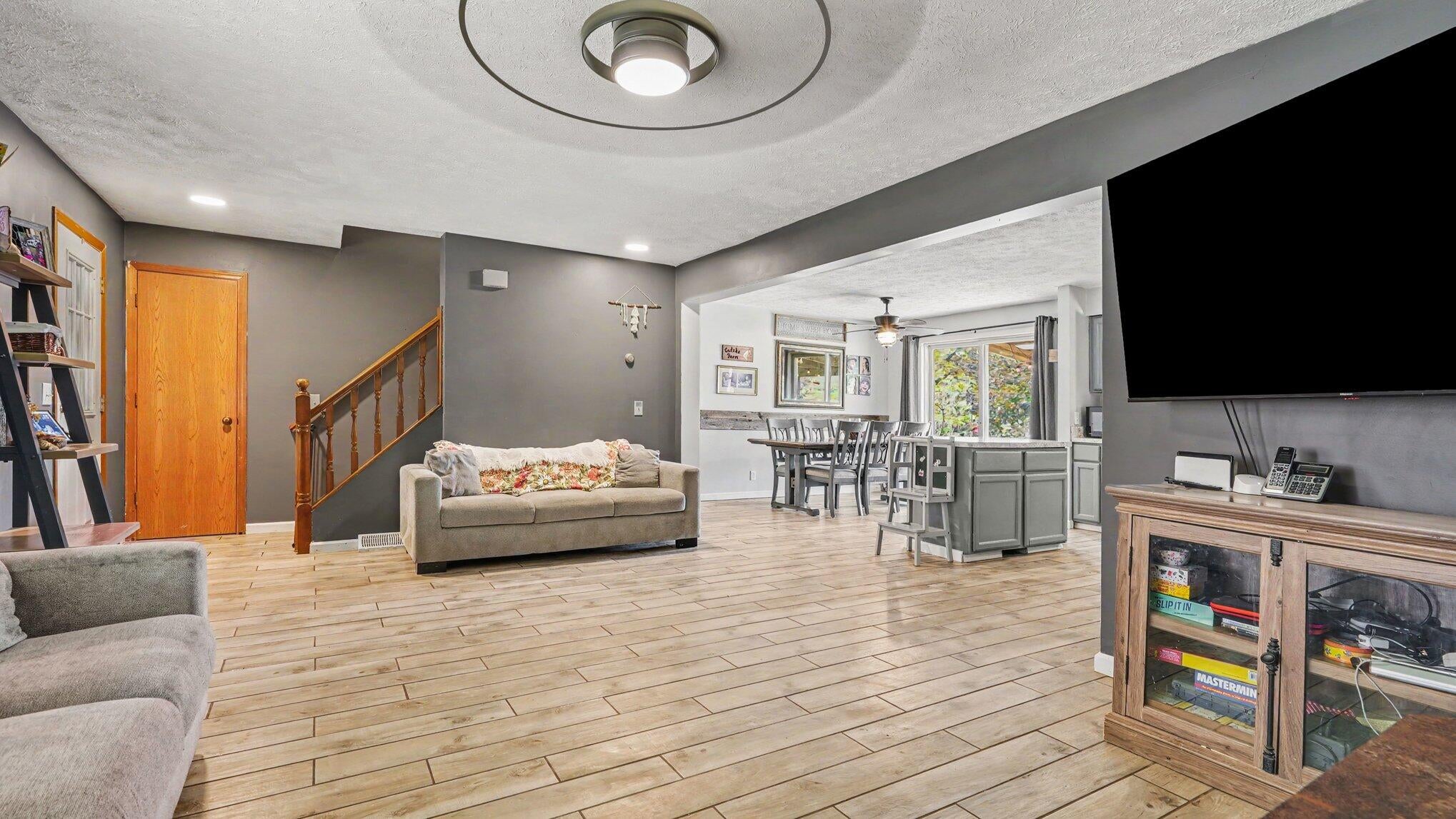 5270 Dutton Road