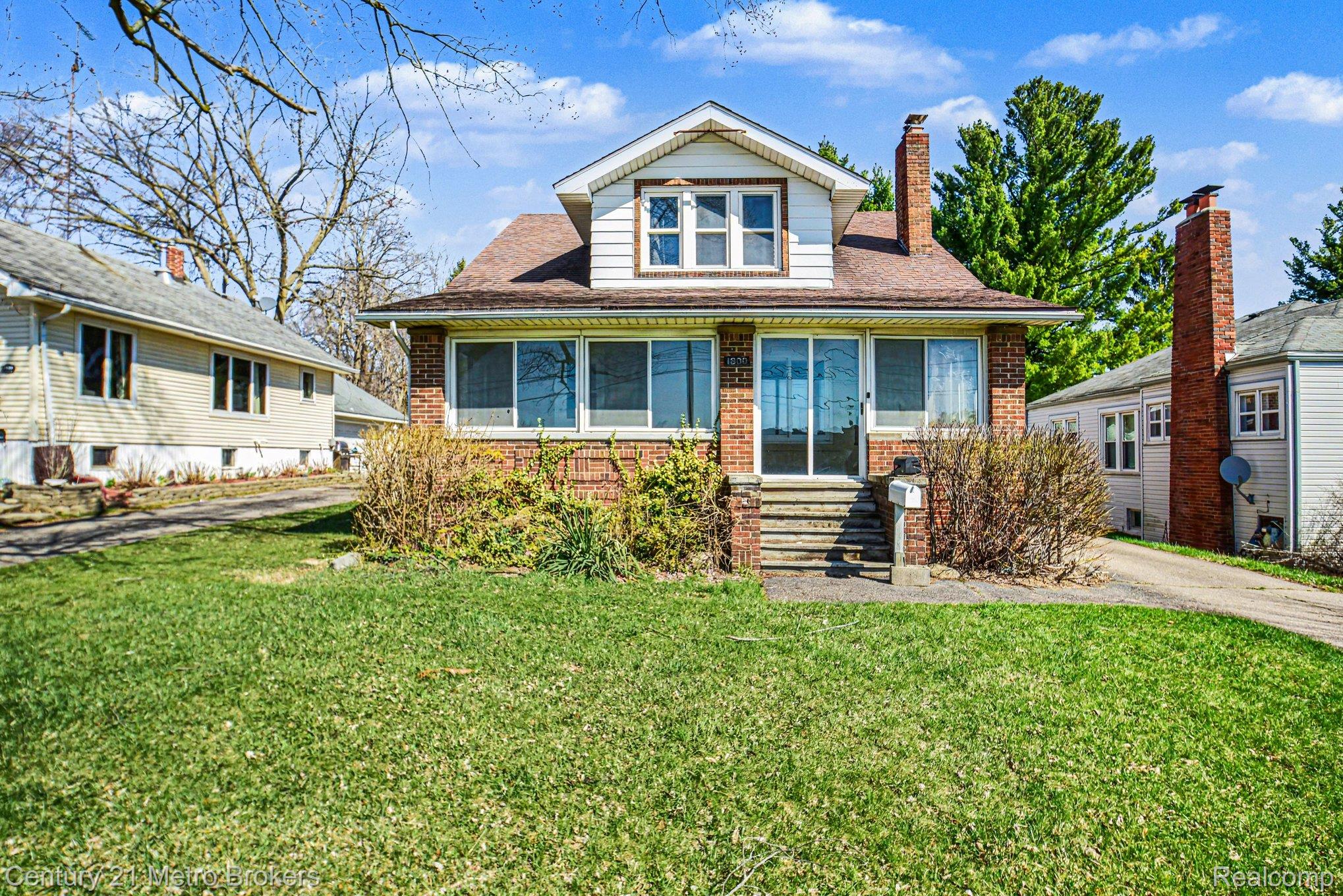 1800 W Genesee Street