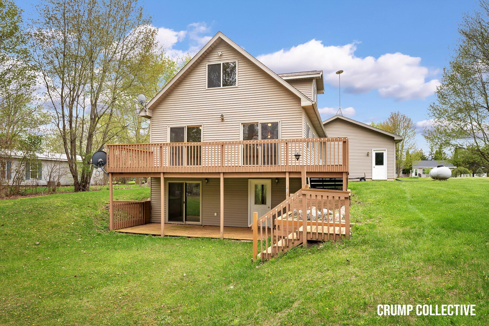 9129 Lakeside Drive