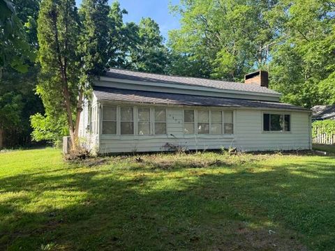 Photo of 3908 Grand Prairie Road, Kalamazoo Charter Township, MI 49006 (MLS # 65026027075)