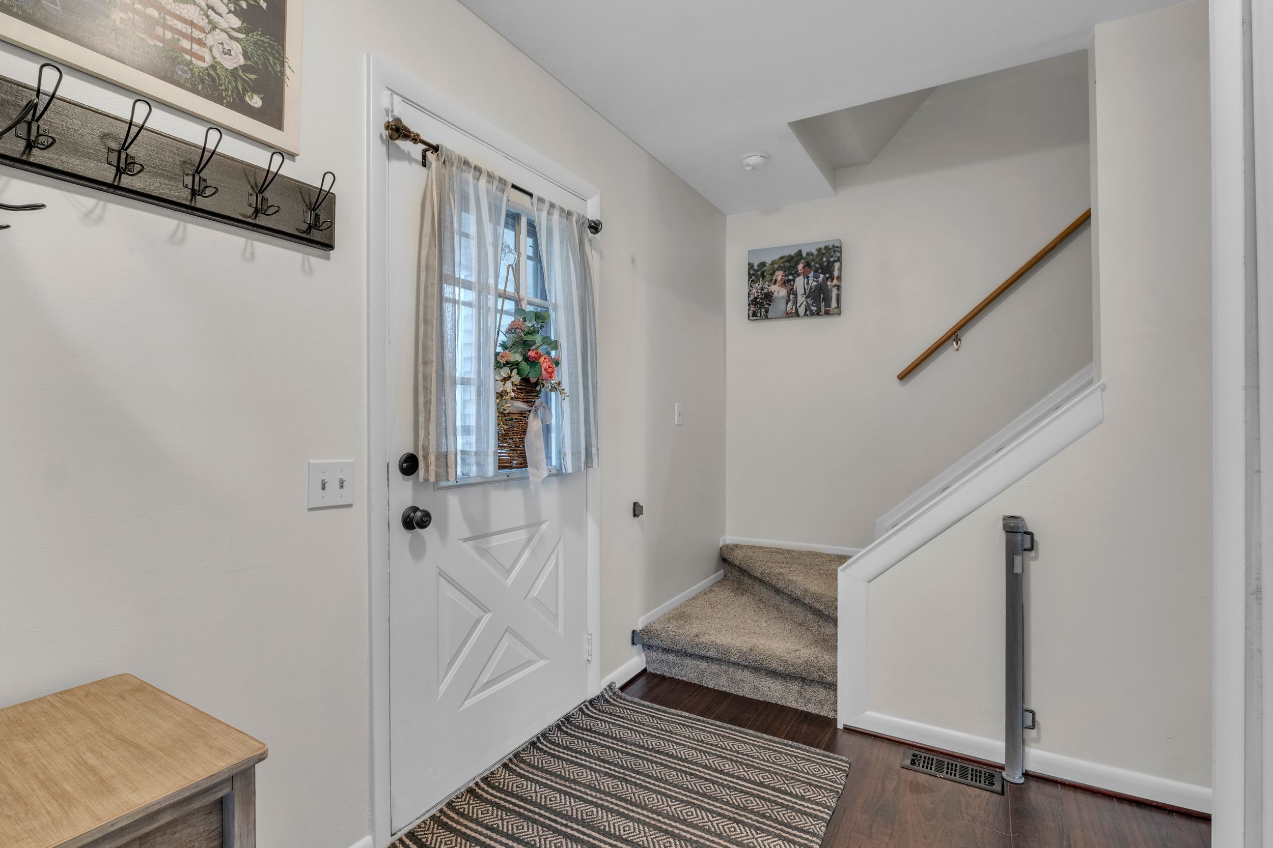 5722 King James Ln.