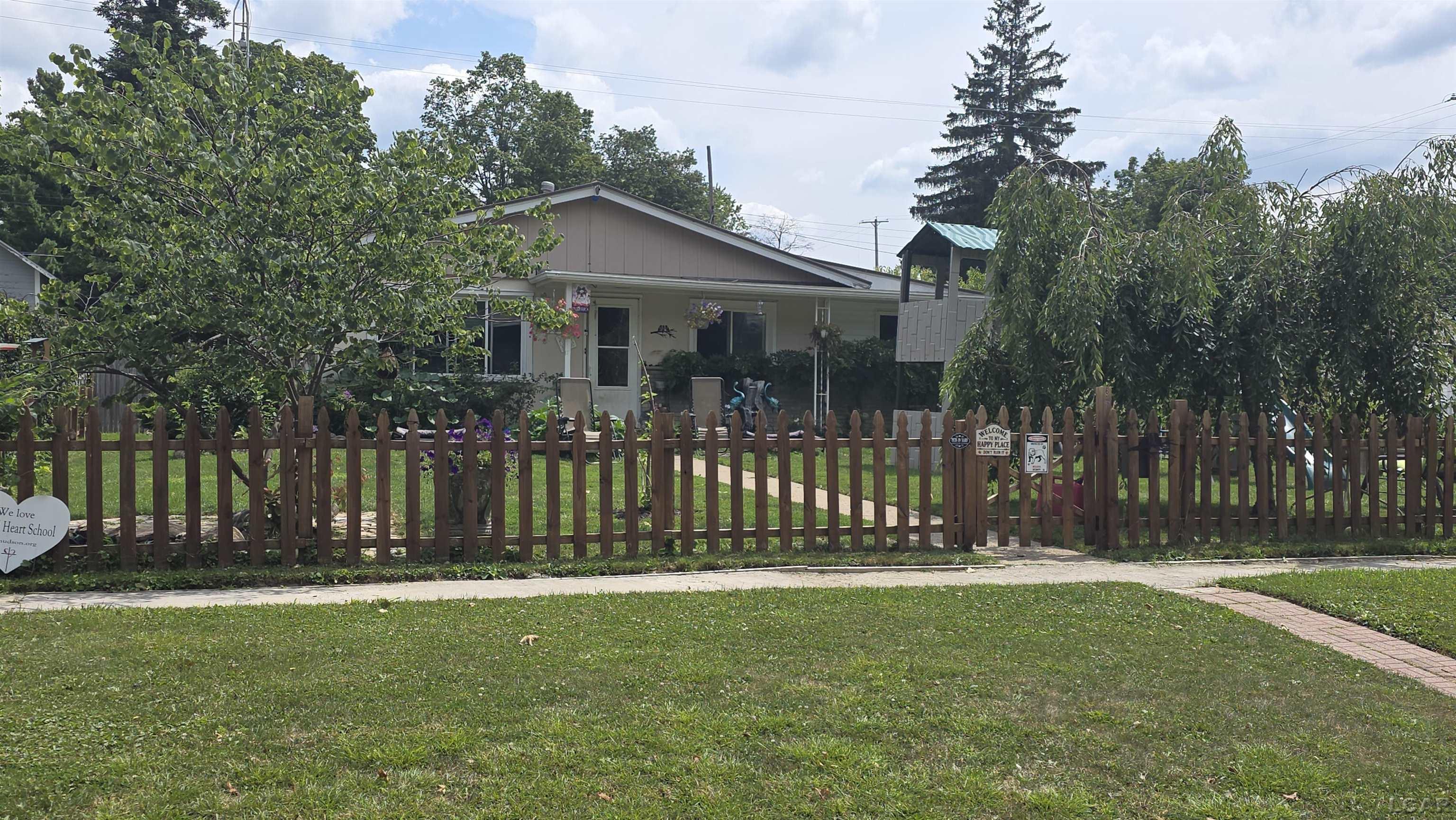 607 oak Street