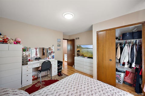 Tiny photo for 47683 Westlake Drive, Shelby Charter Township, MI 48315 (MLS # 20261085258)