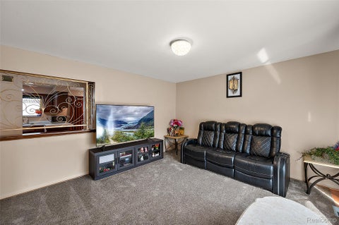 Tiny photo for 47683 Westlake Drive, Shelby Charter Township, MI 48315 (MLS # 20261085258)