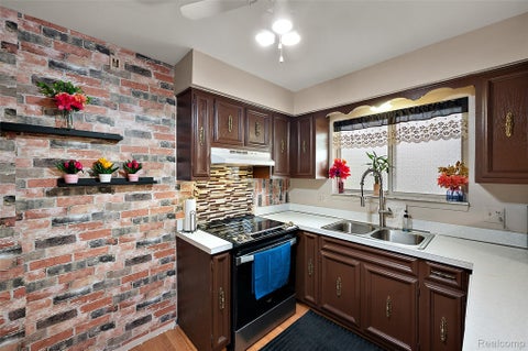 Tiny photo for 47683 Westlake Drive, Shelby Charter Township, MI 48315 (MLS # 20261085258)