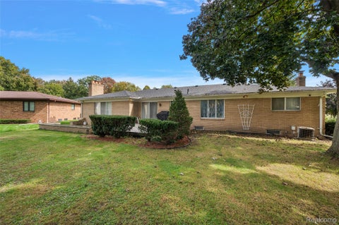 Tiny photo for 47683 Westlake Drive, Shelby Charter Township, MI 48315 (MLS # 20261085258)