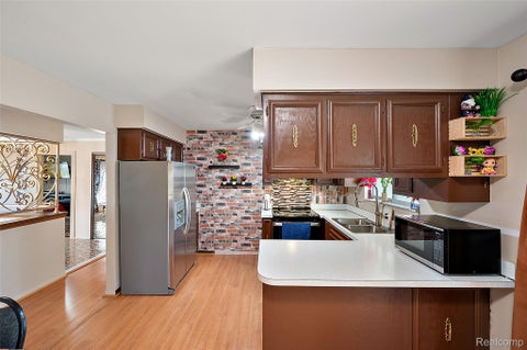 Tiny photo for 47683 Westlake Drive, Shelby Charter Township, MI 48315 (MLS # 20261085258)