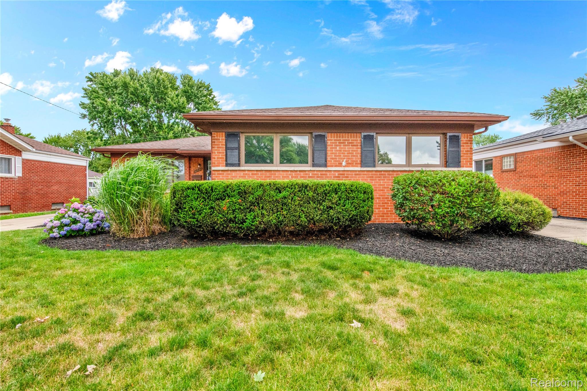 31424 Marilyn Drive