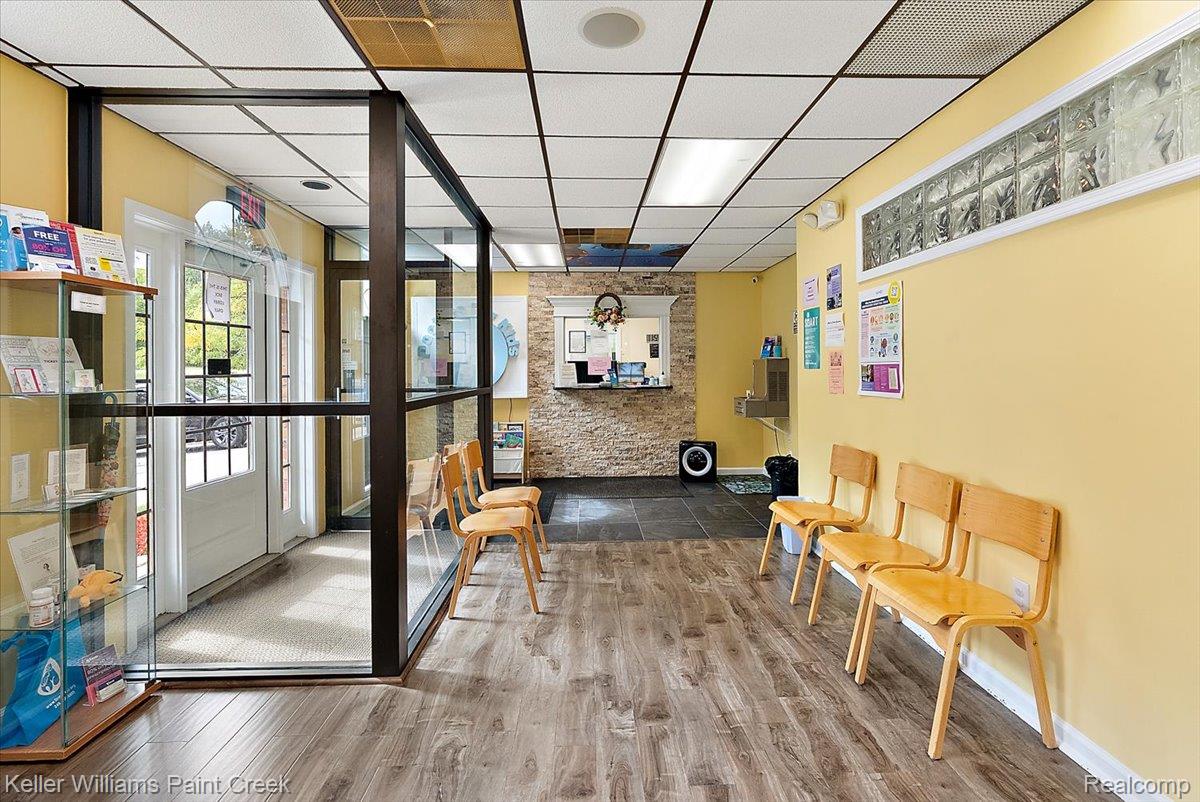 940 W Avon Road B10
