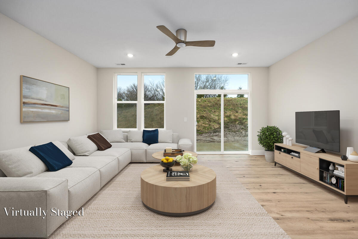 2221 Watertown Way NE