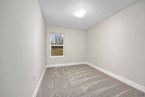 Tiny photo for 2221 Watertown Way NE, Grand Rapids City, MI 49505 (MLS # 65026013411)