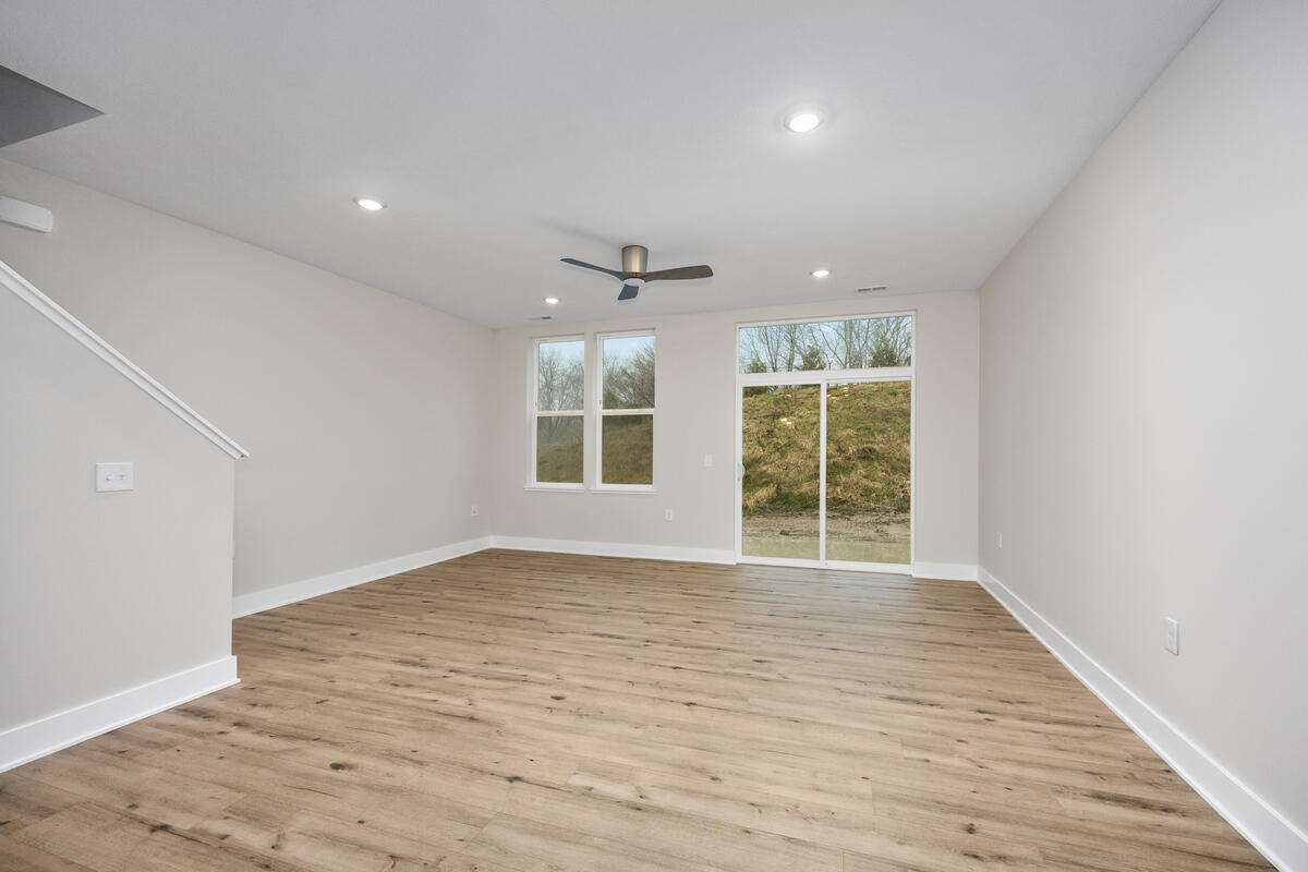 2221 Watertown Way NE