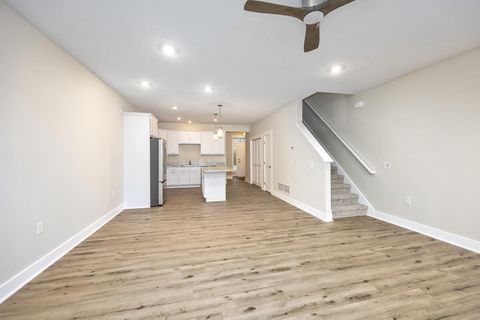 Tiny photo for 2221 Watertown Way NE, Grand Rapids City, MI 49505 (MLS # 65026013411)