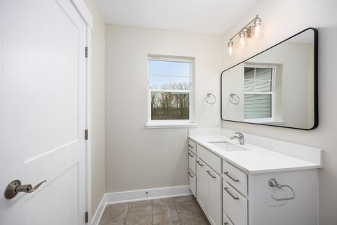 Tiny photo for 2221 Watertown Way NE, Grand Rapids City, MI 49505 (MLS # 65026013411)