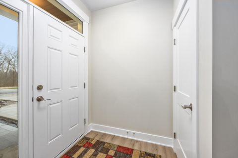 Tiny photo for 2221 Watertown Way NE, Grand Rapids City, MI 49505 (MLS # 65026013411)