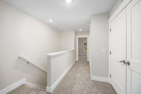 Tiny photo for 2221 Watertown Way NE, Grand Rapids City, MI 49505 (MLS # 65026013411)