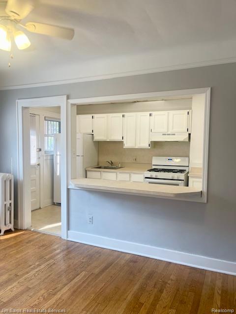 15111 E Vernor Highway 7