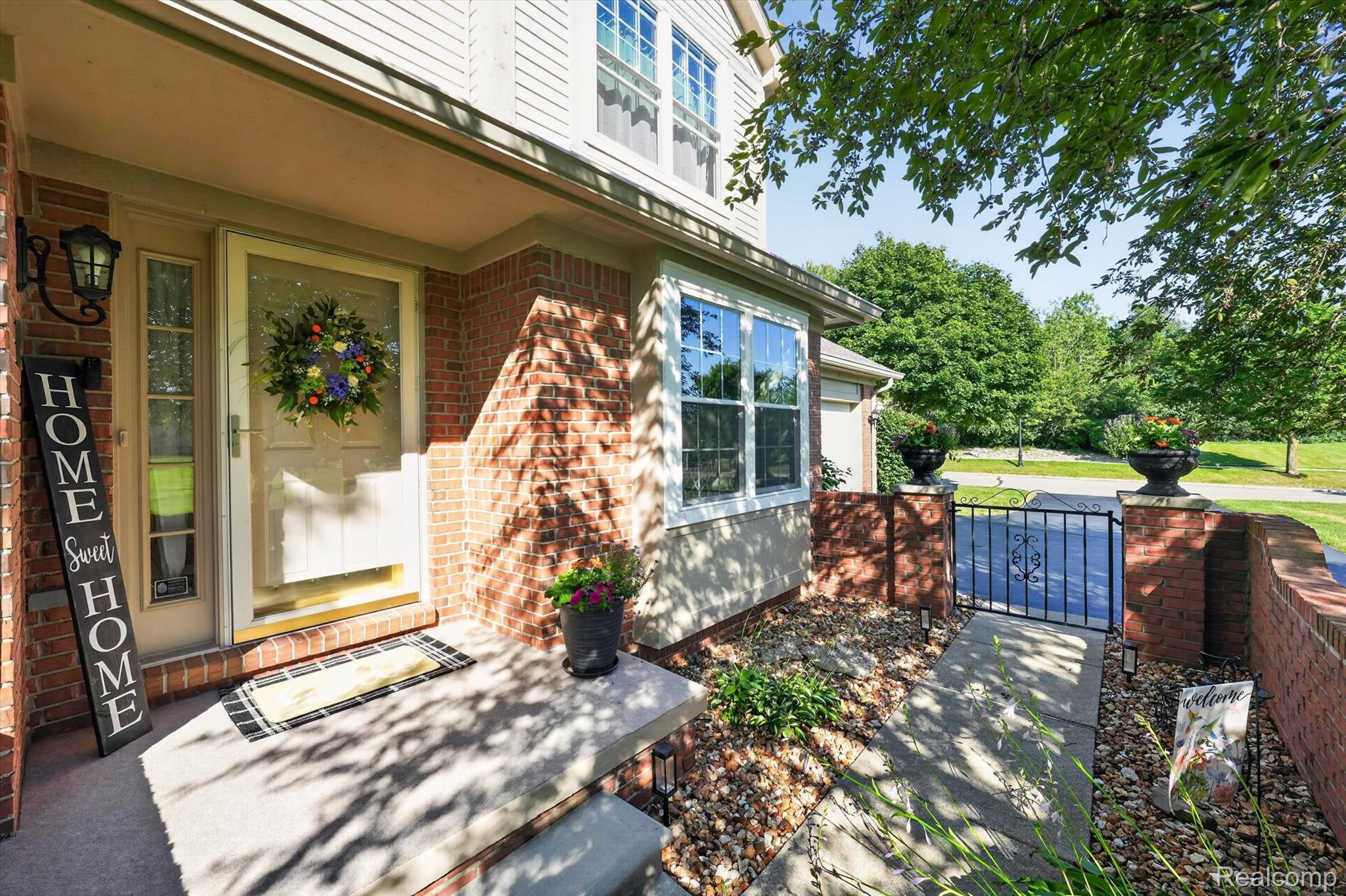 10301 Golfside Drive
