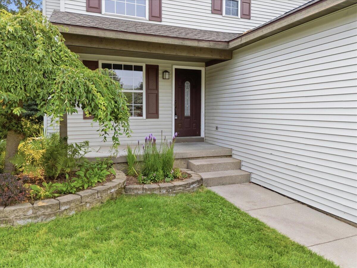 608 Heritage Circle