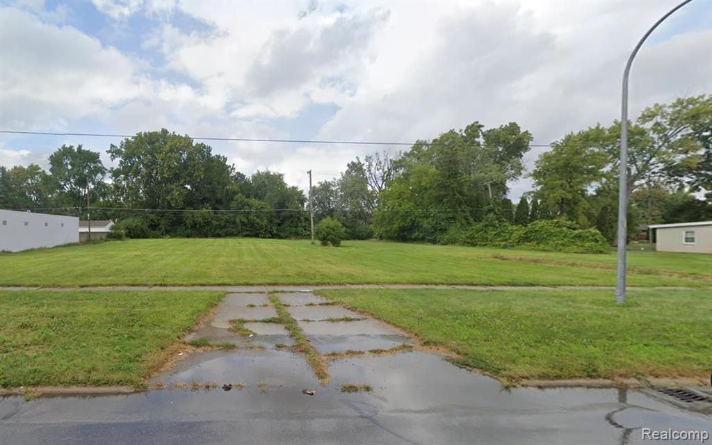 27480 5 MILE Road