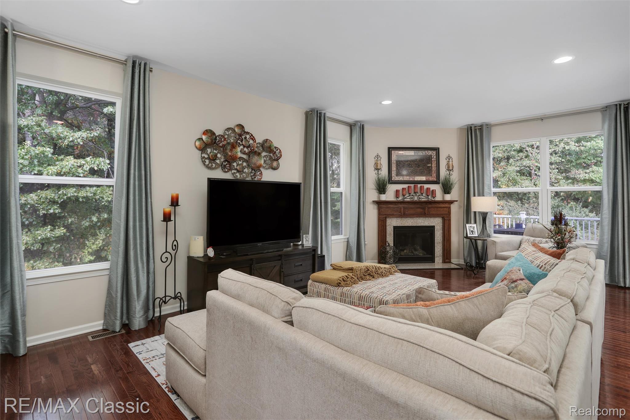 10238 Shenandoah Ridge Drive