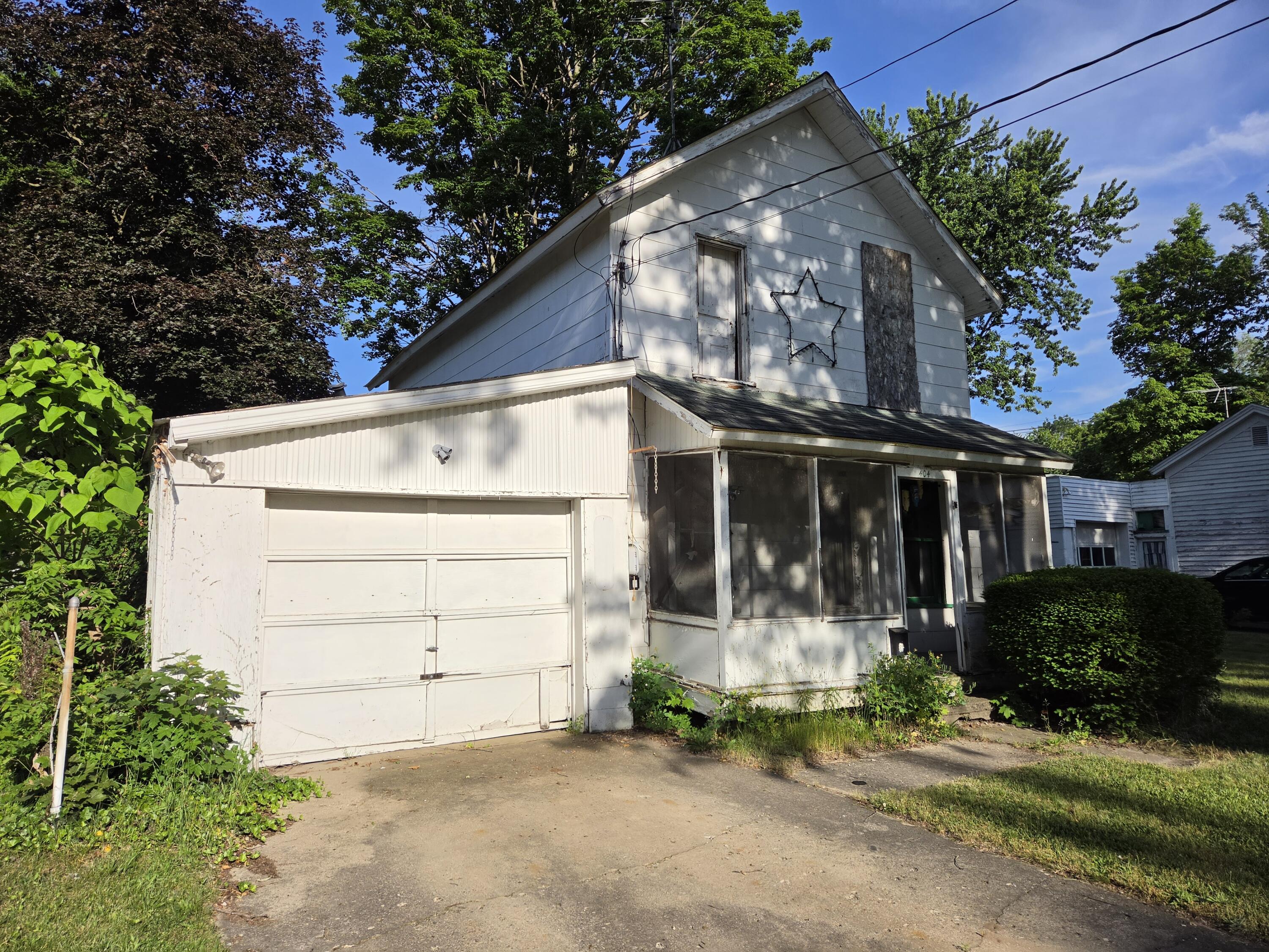 404 McOmber Street