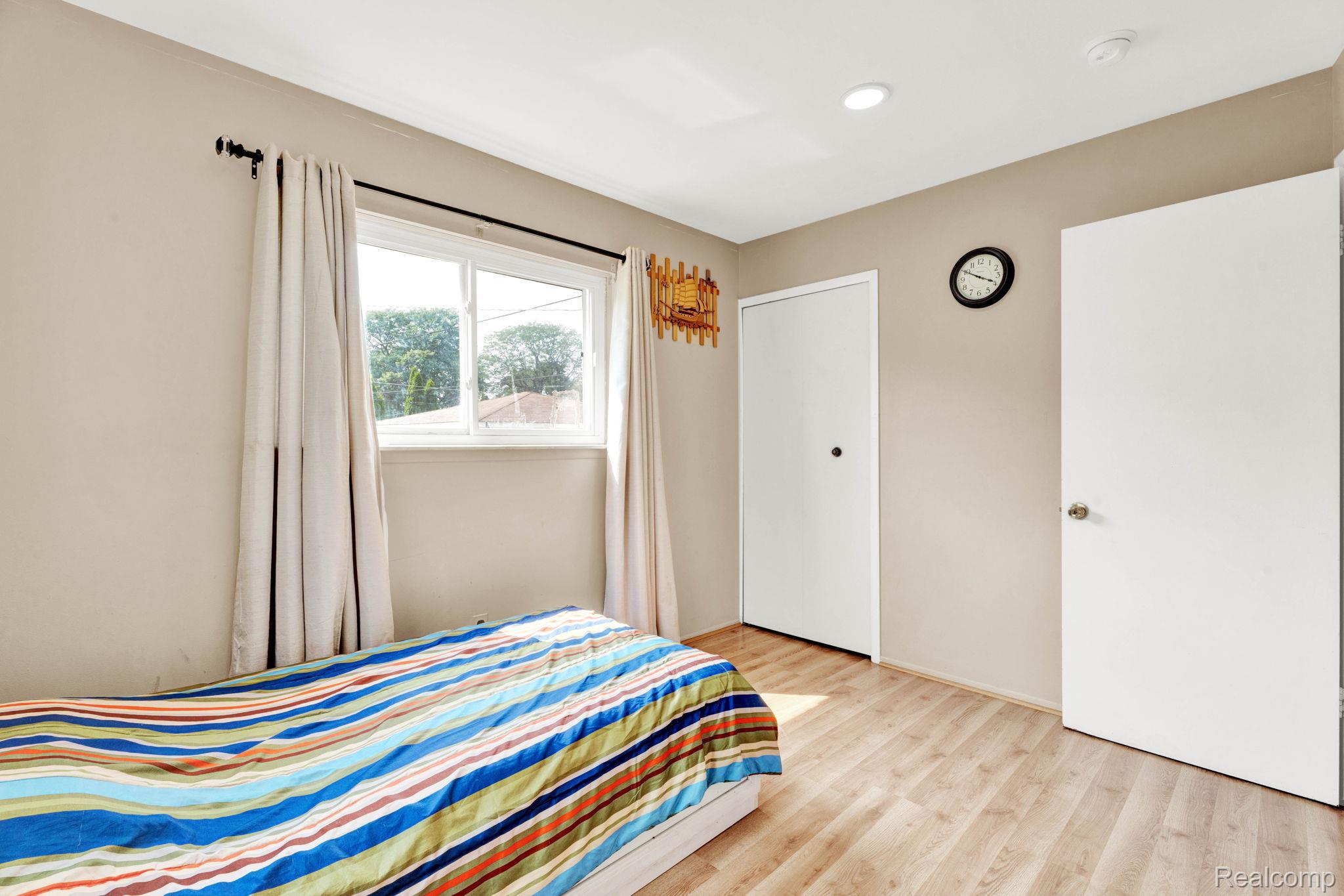 Warren City, Michigan 48092, United States, 3 Bedrooms Bedrooms, ,2 BathroomsBathrooms,Residential,Pending,183028