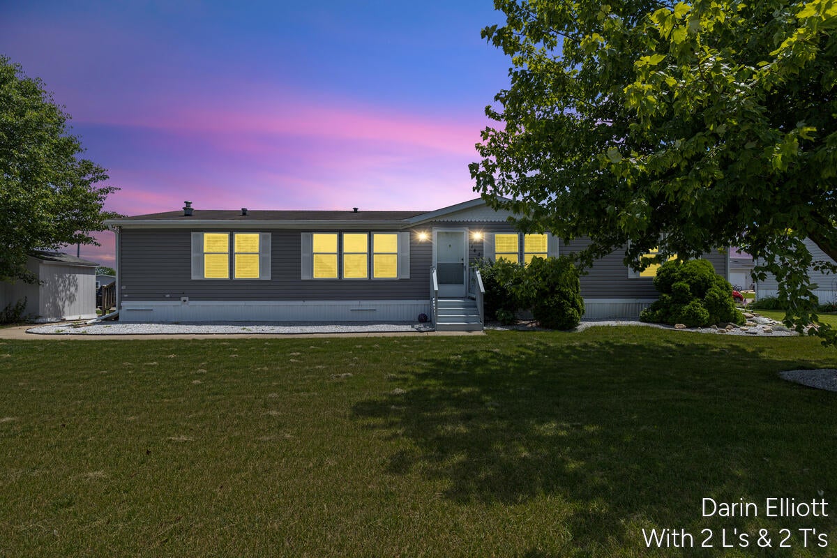 7204 E Grand River Ave Lot 142