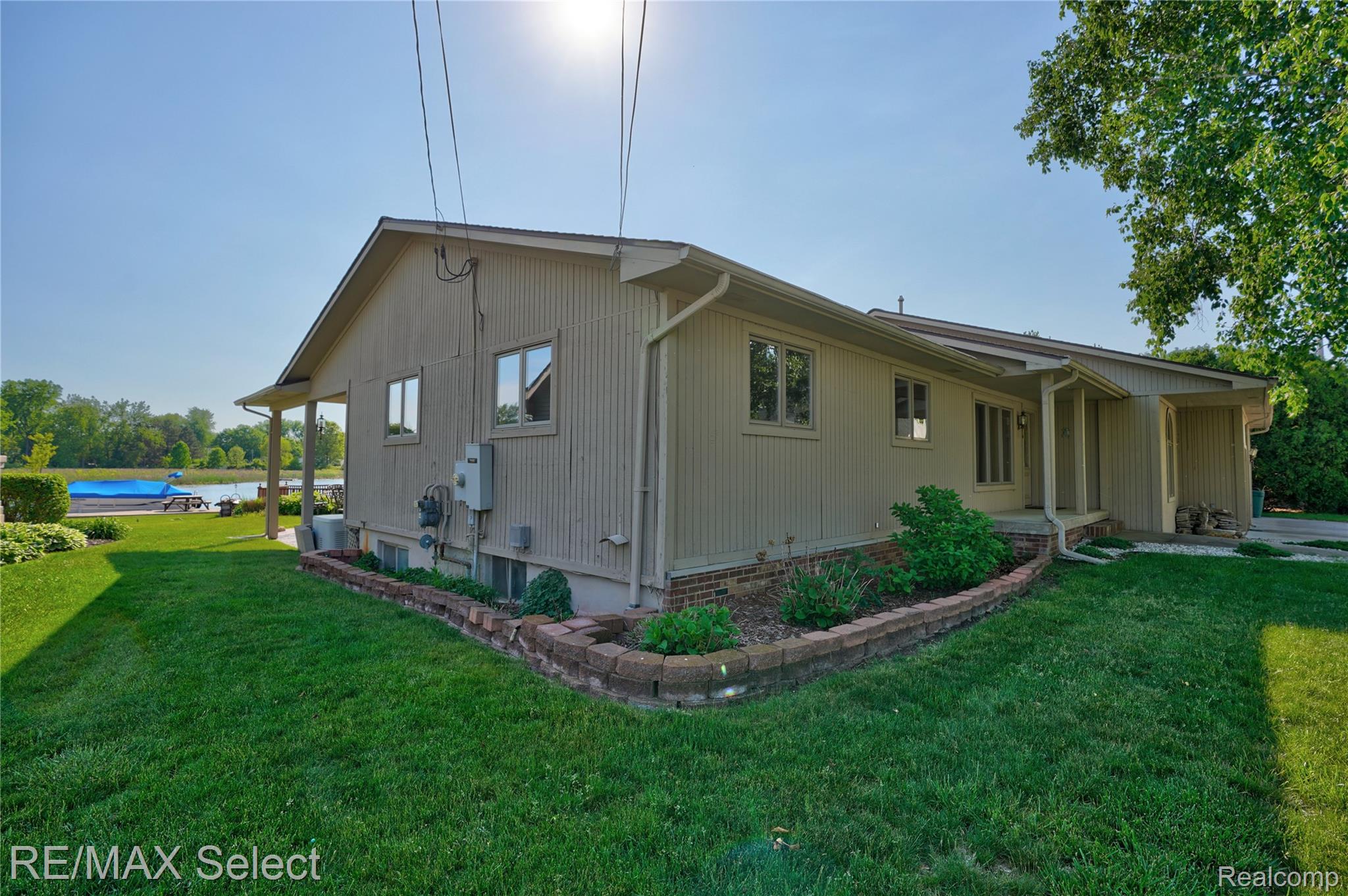 13154 Lake Shore Drive