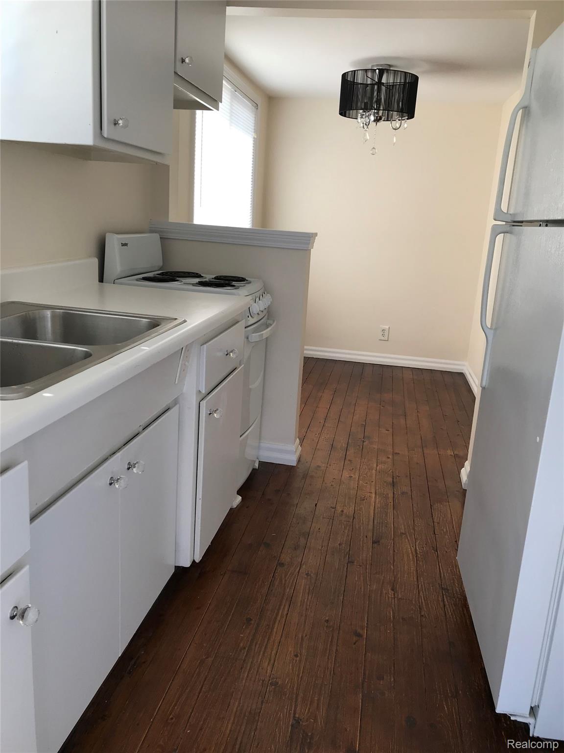 937 N Pontiac trail unit 1