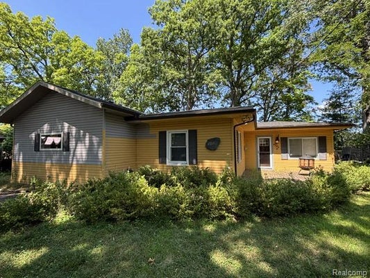 4784 SYLVESTER AVE, WATERFORD, MI 48329 - Image fd64f5cef6bd5de1555b47ba1c8191b1/3302085033