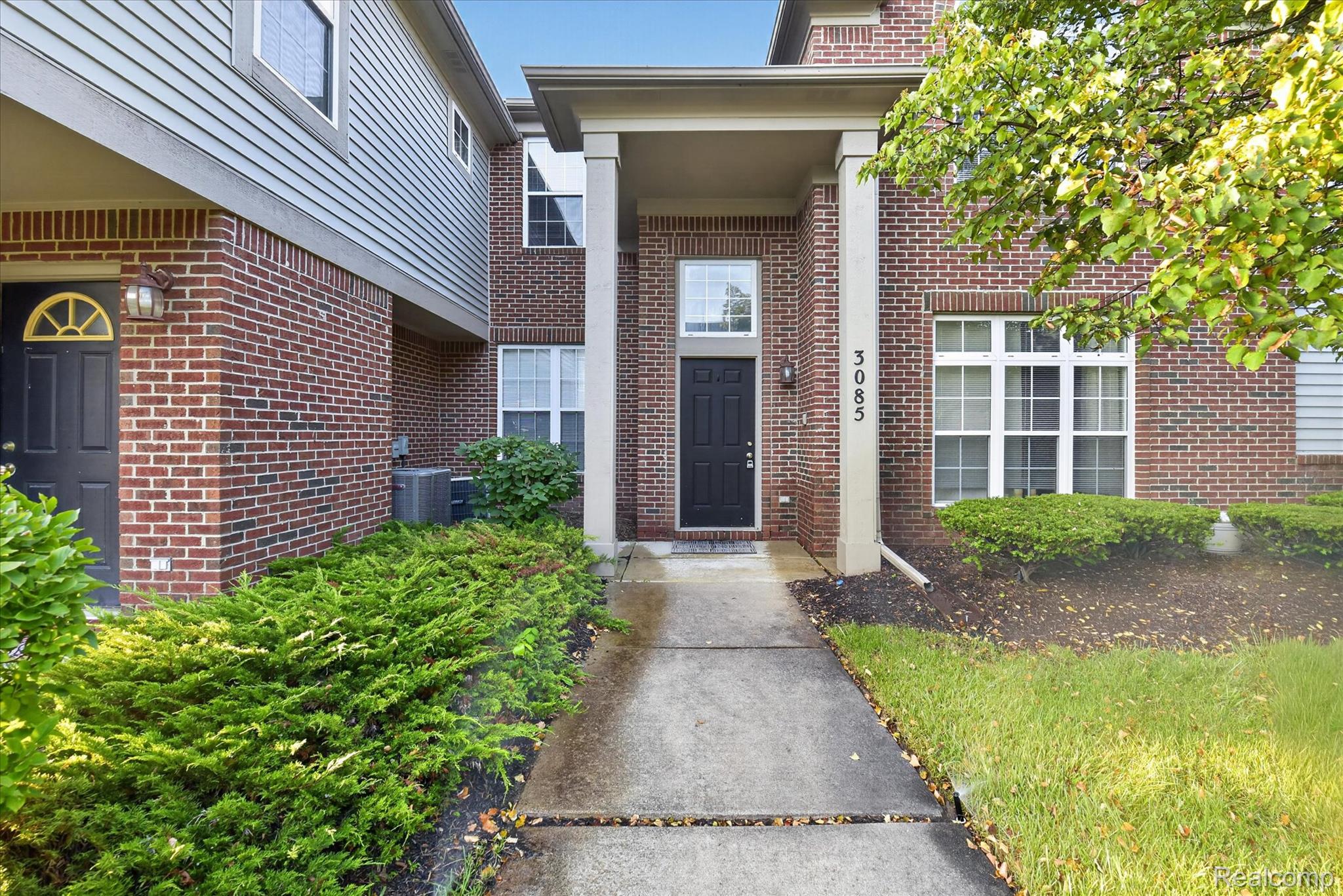3085 Primrose Lane