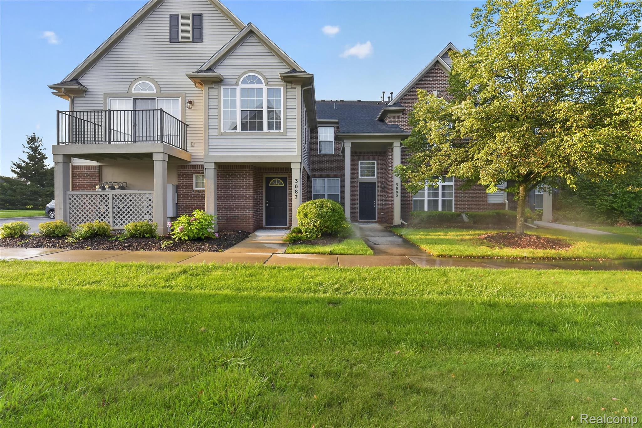 3085 Primrose Lane