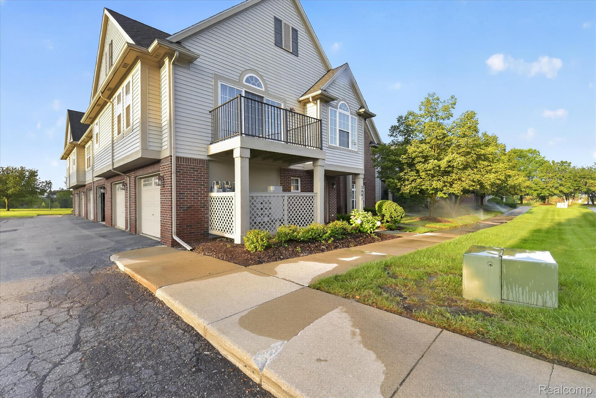 3085 Primrose Lane