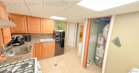 Tiny photo for 5728 Nightingale Street, Dearborn Heights City, MI 48127 (MLS # 20251051199)