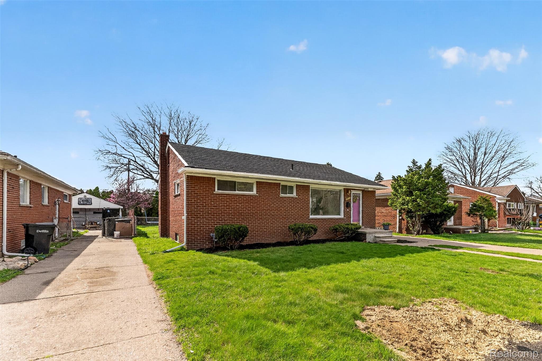 9075 W Parkway Street