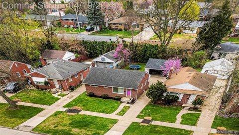 9075 W Parkway Street Redford Charter Township MI 48239