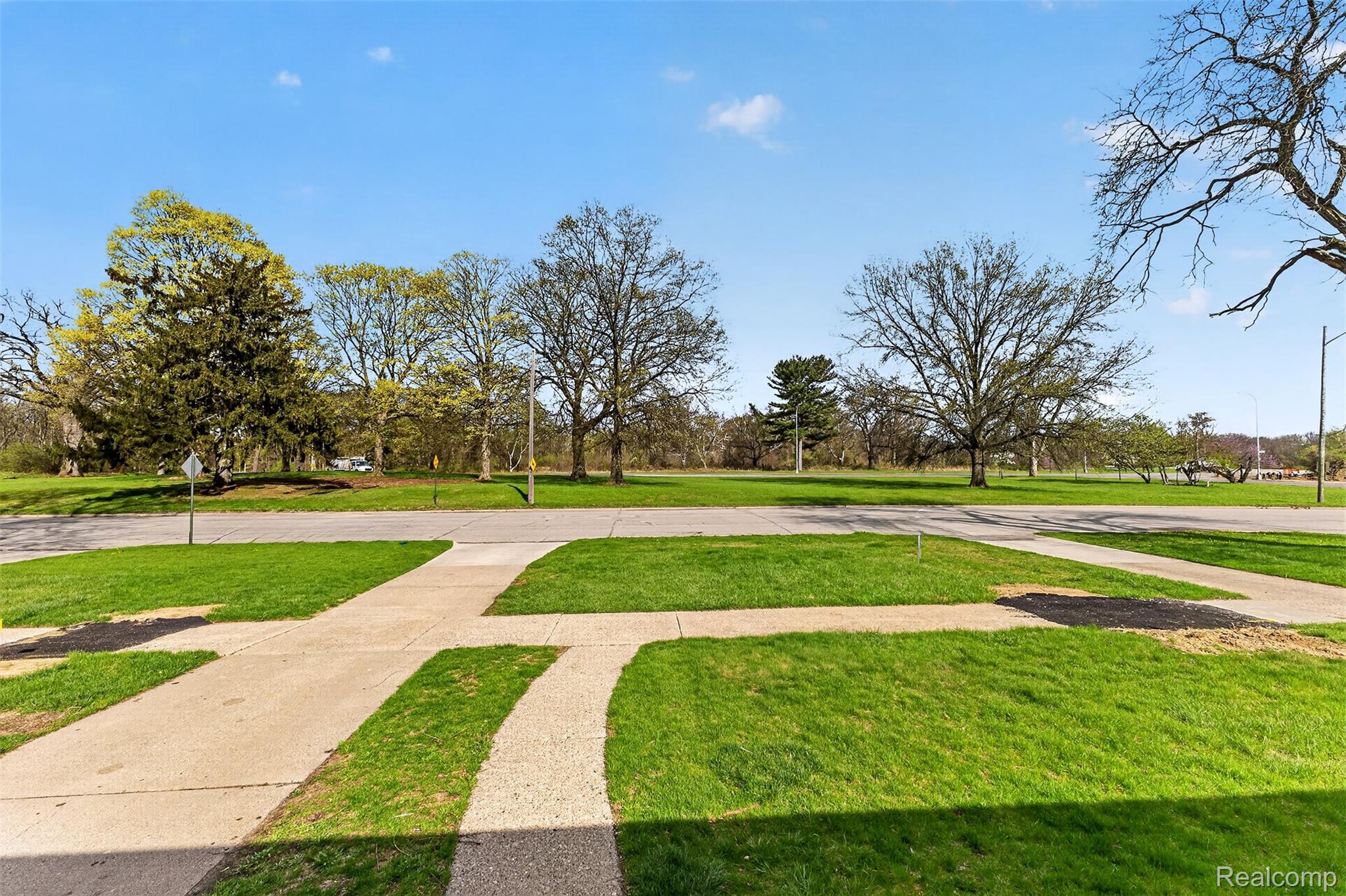 9075 W Parkway Street