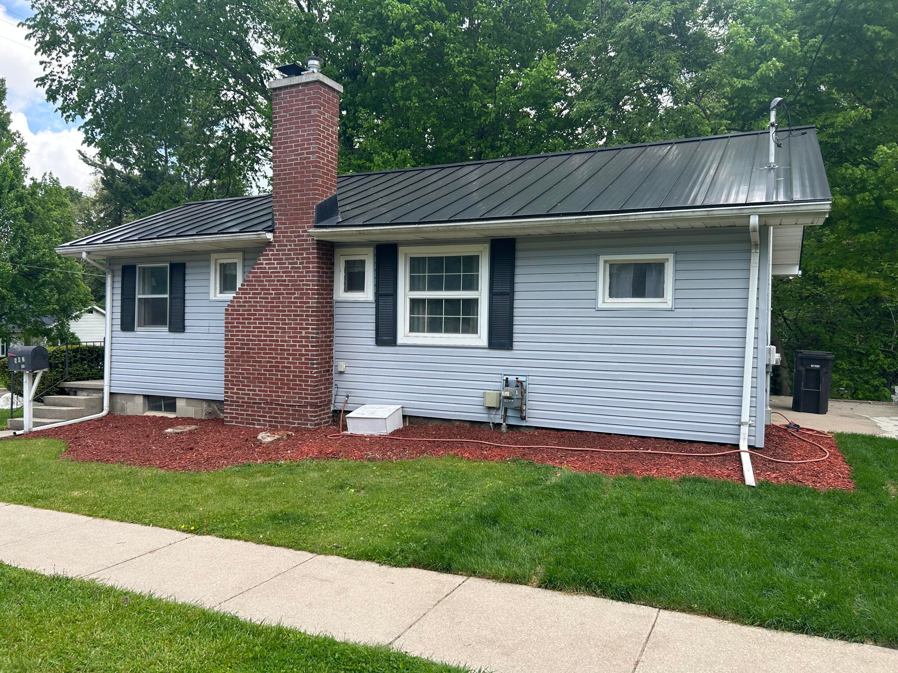 502 E South Street