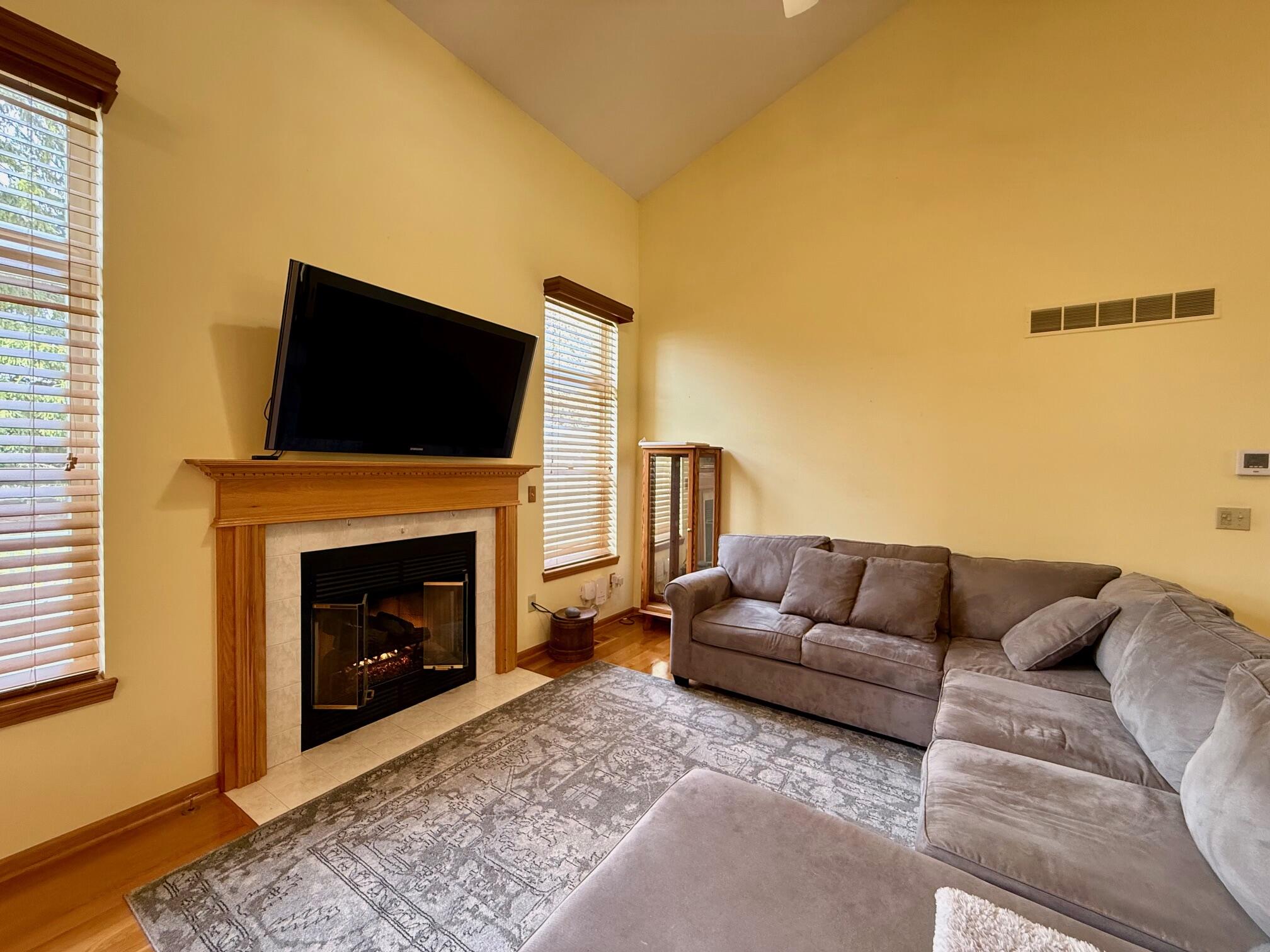 1975 Hollowbrook Drive