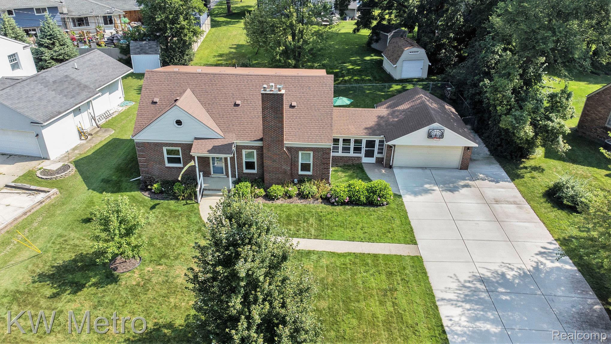 449 Shoreview Drive